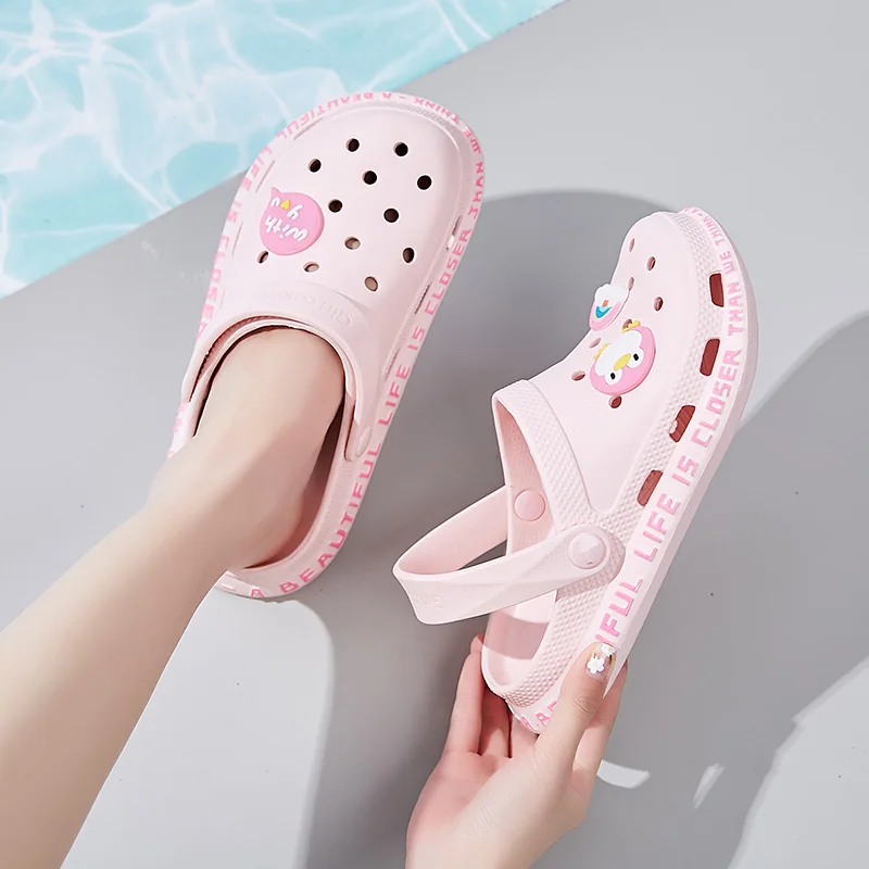 2021 New Cute Women Sandals Clogs Breathable Comfortable Girls Sandals Beach Round-toe Slippers Sandalias Mujer Slip-On Rubber
2021 New Cute Women Sandals Clogs Breathable Comfortable Girls Sandals Beach Round-toe Slippers Sandalias Mujer Slip-On Rubber