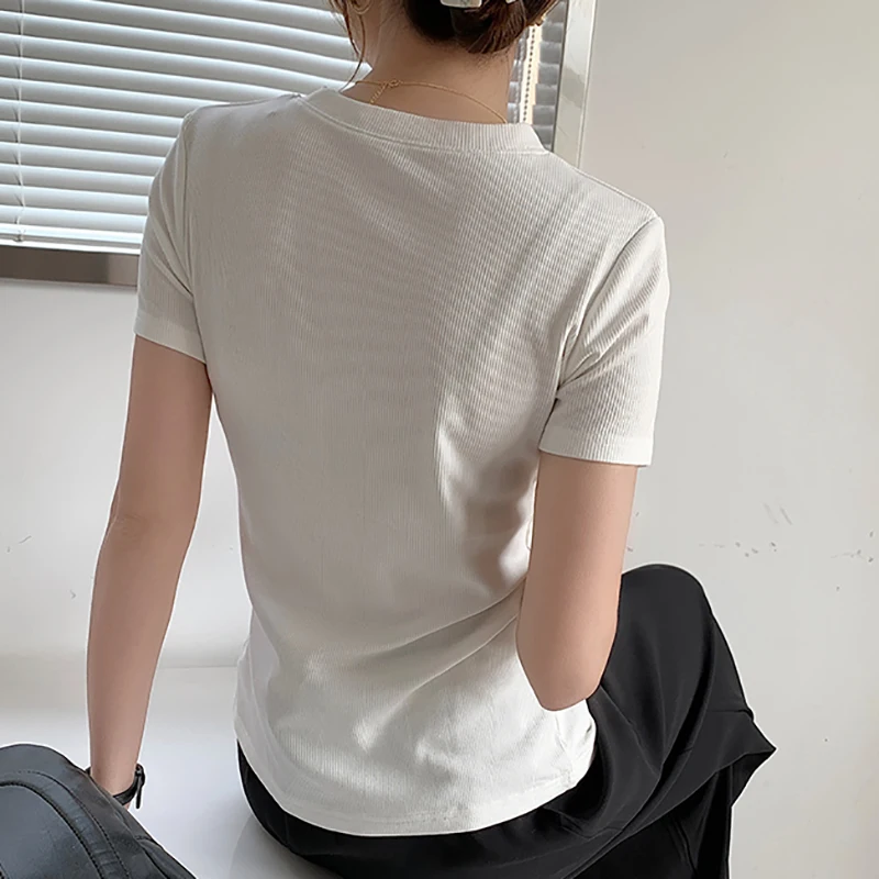 Korean Style T Shirt Women Basic Solid Summer Tops 2021 New Cotton O-Neck Short Sleeve Slim Split Tee Shirt Femme Woman Tshirts 
Korean Style T Shirt Women Basic Solid Summer Tops 2021 New Cotton O-Neck Short Sleeve Slim Split Tee Shirt Femme Woman Tshirts