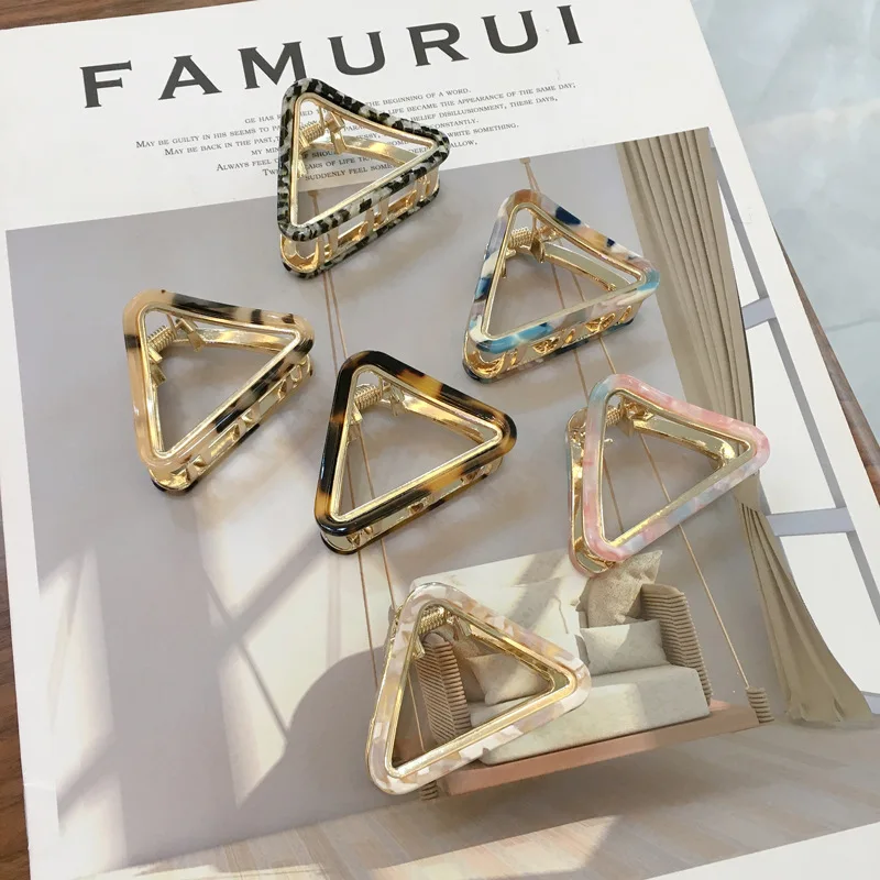 New Fashion Triangle Acetate Hair Claws Women Girls Geometric Hair Claw Clamps Hair Crab Alloy Hair Clip Hair Accessorie
New Fashion Triangle Acetate Hair Claws Women Girls Geometric Hair Claw Clamps Hair Crab Alloy Hair Clip Hair Accessorie