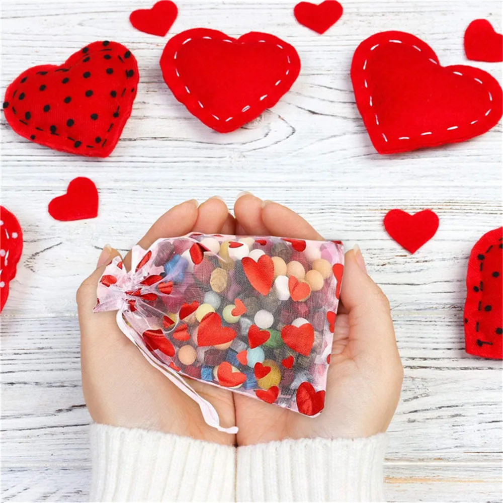 100 Pcs/Set Valentine's Day Love Bright Red Color Bundle Mesh Bag Gold-stamped Organza Gift Pack
100 Pcs/Set Valentine's Day Love Bright Red Color Bundle Mesh Bag Gold-stamped Organza Gift Pack
