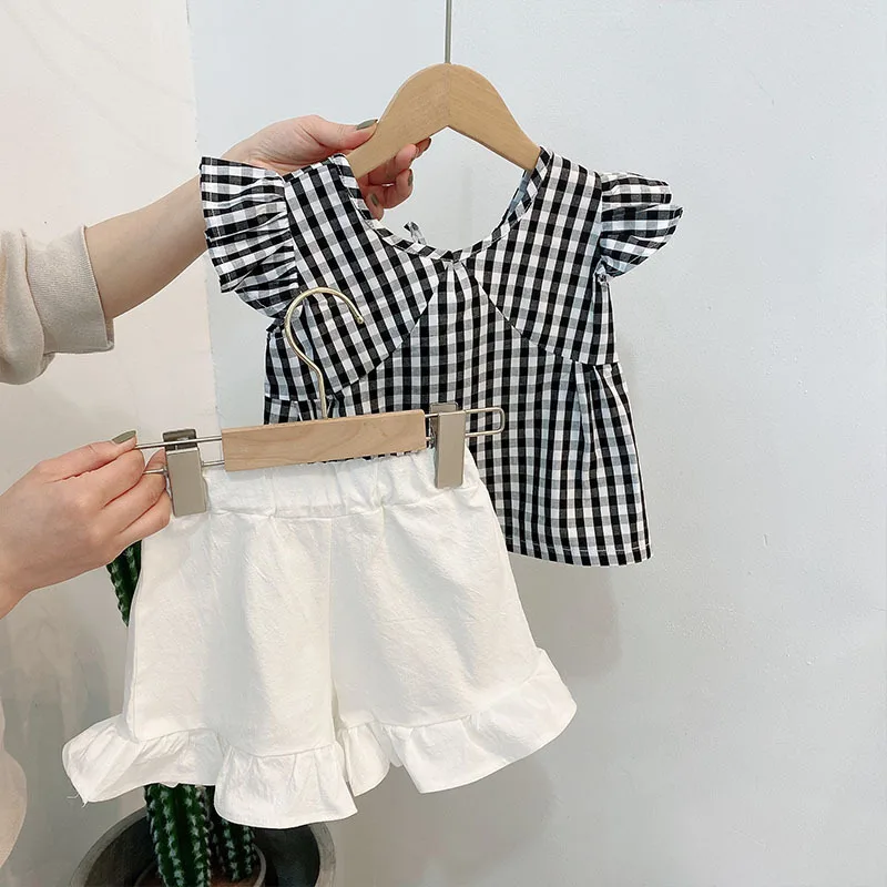 Two Pieces Girls Clothing Sets Summer Plaid Vest Shirt Shorts Children Sets Fashion Korean Style Girls Clothes Suit Outfits 1-6T
Two Pieces Girls Clothing Sets Summer Plaid Vest Shirt Shorts Children Sets Fashion Korean Style Girls Clothes Suit Outfits 1-6T