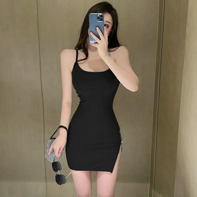 WOMENGAGA Solid Color Slim Package Hip Dress For Women Summer Sleeve Side Zipper Knitting Split Mini Tank Dresses 3HLN
WOMENGAGA Solid Color Slim Package Hip Dress For Women Summer Sleeve Side Zipper Knitting Split Mini Tank Dresses 3HLN