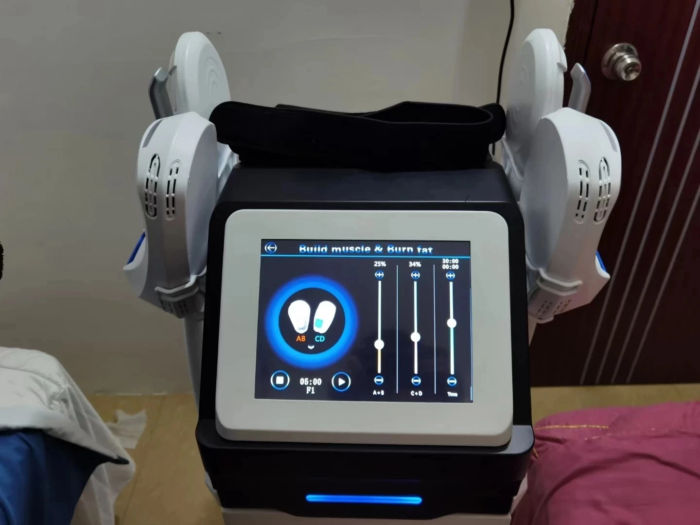Factory Price Professional EMS weight loss machine high energy electromagnetic therapy muscle growth machine emslim machine
Factory Price Professional EMS weight loss machine high energy electromagnetic therapy muscle growth machine emslim machine