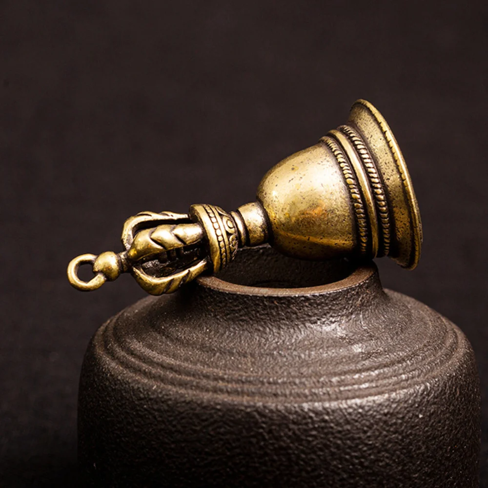 Copper Hand Bell Vintage Home Desktop Decoration Teaching Equipment Unique Portable Handbell for Home Hotel Store (Copper)
Copper Hand Bell Vintage Home Desktop Decoration Teaching Equipment Unique Portable Handbell for Home Hotel Store (Copper)