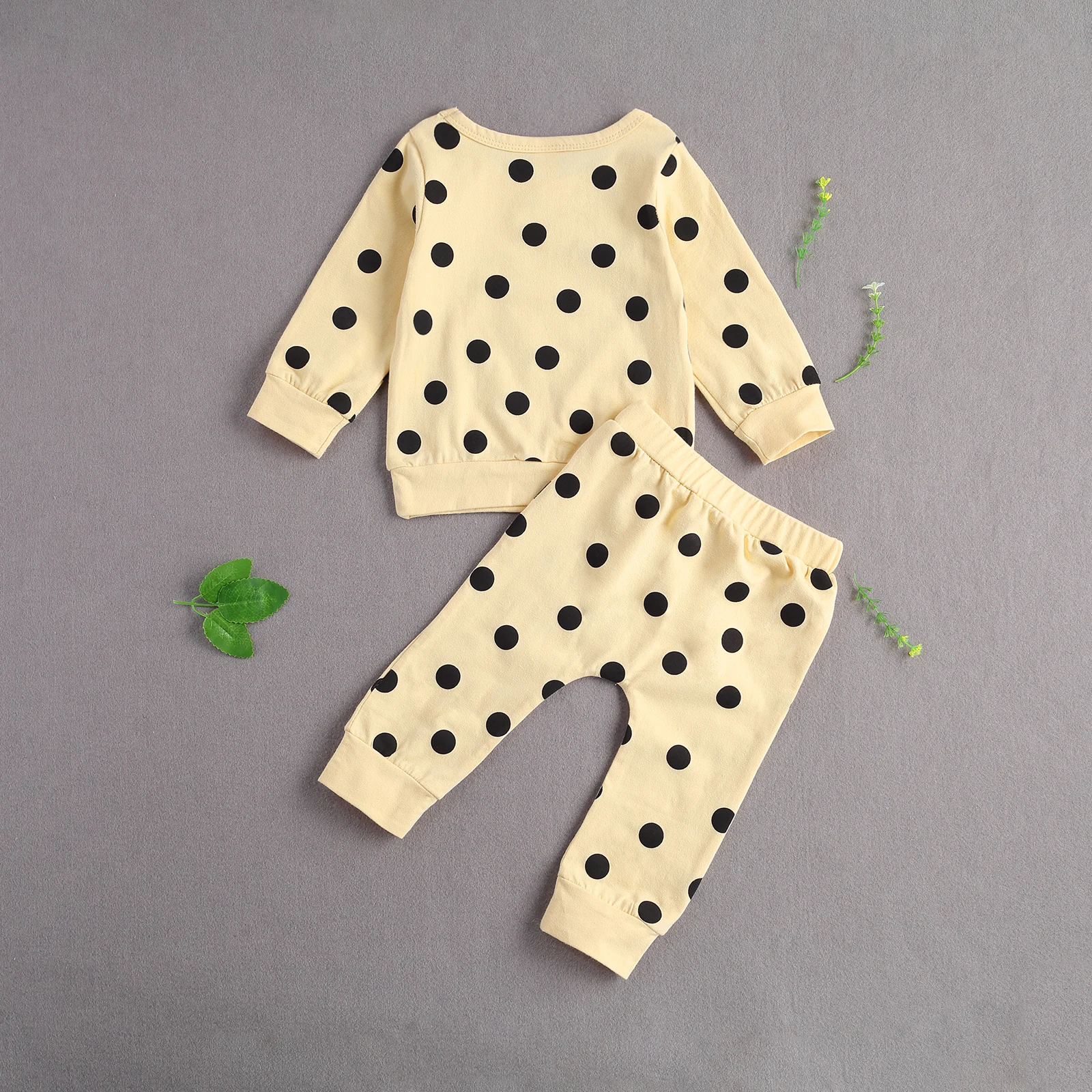 0-18M Newborn Baby Girl Clothing Spring New Dot Print Long Sleeve Sweatshirt Top+Harem Pants Kids Outfits Set 2pcs 2021 New
0-18M Newborn Baby Girl Clothing Spring New Dot Print Long Sleeve Sweatshirt Top+Harem Pants Kids Outfits Set 2pcs 2021 New