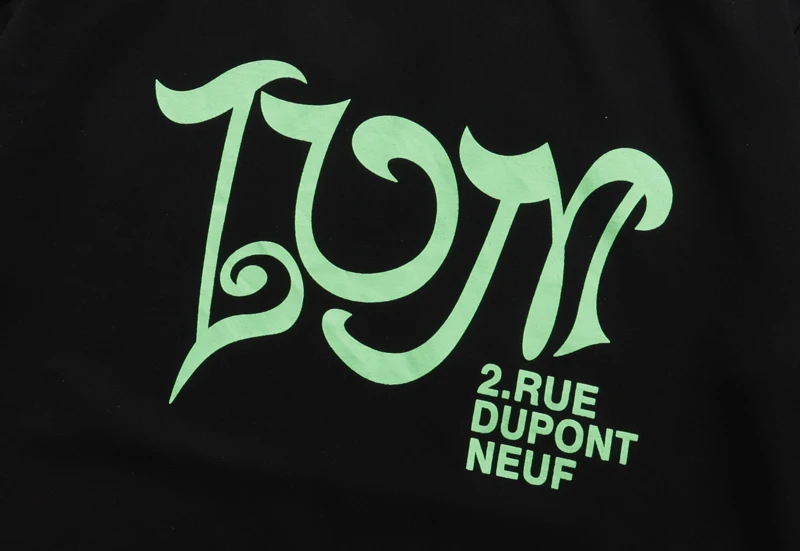 2021 new classic luxury European and American fashion t-shirt youth trend men and women same paragraph round neck short sleeve
2021 new classic luxury European and American fashion t-shirt youth trend men and women same paragraph round neck short sleeve