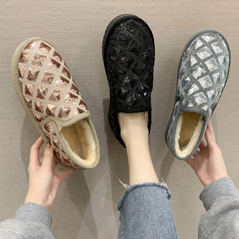 Women Snow Boots Winter Warm Fur Suede Leather Ankle Boots Winter Slip on Comfortable Flat Wool Boots Women Shoes Plus Size
Women Snow Boots Winter Warm Fur Suede Leather Ankle Boots Winter Slip on Comfortable Flat Wool Boots Women Shoes Plus Size