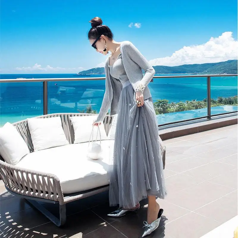 3Pcs New Women 2020 Spring Autumn Elegant Casual Outfits Female Tank Top + Mesh Skirt + Long Sleeve Cardigan Sweater Sets R169
3Pcs New Women 2020 Spring Autumn Elegant Casual Outfits Female Tank Top + Mesh Skirt + Long Sleeve Cardigan Sweater Sets R169
