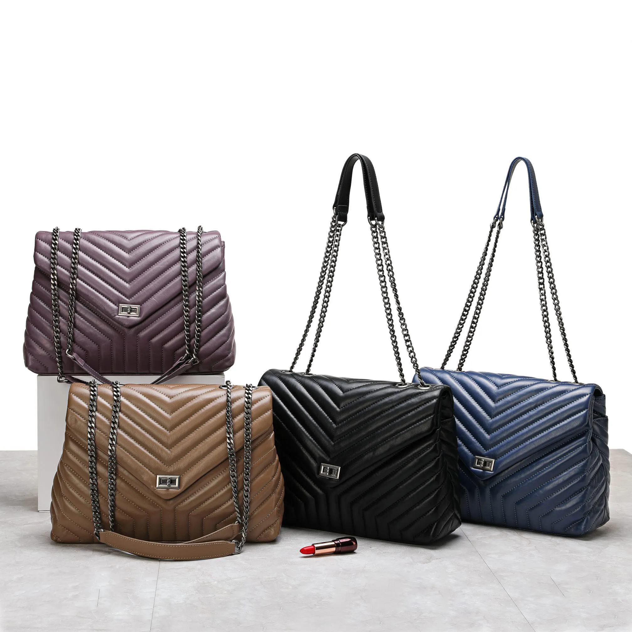 Female Bag Women's Shoulder Bag Multiple Colors 33cm Large Capacity Flap Stripe Fashion Trendy Elegant Be All-Match Gift
Female Bag Women's Shoulder Bag Multiple Colors 33cm Large Capacity Flap Stripe Fashion Trendy Elegant Be All-Match Gift
