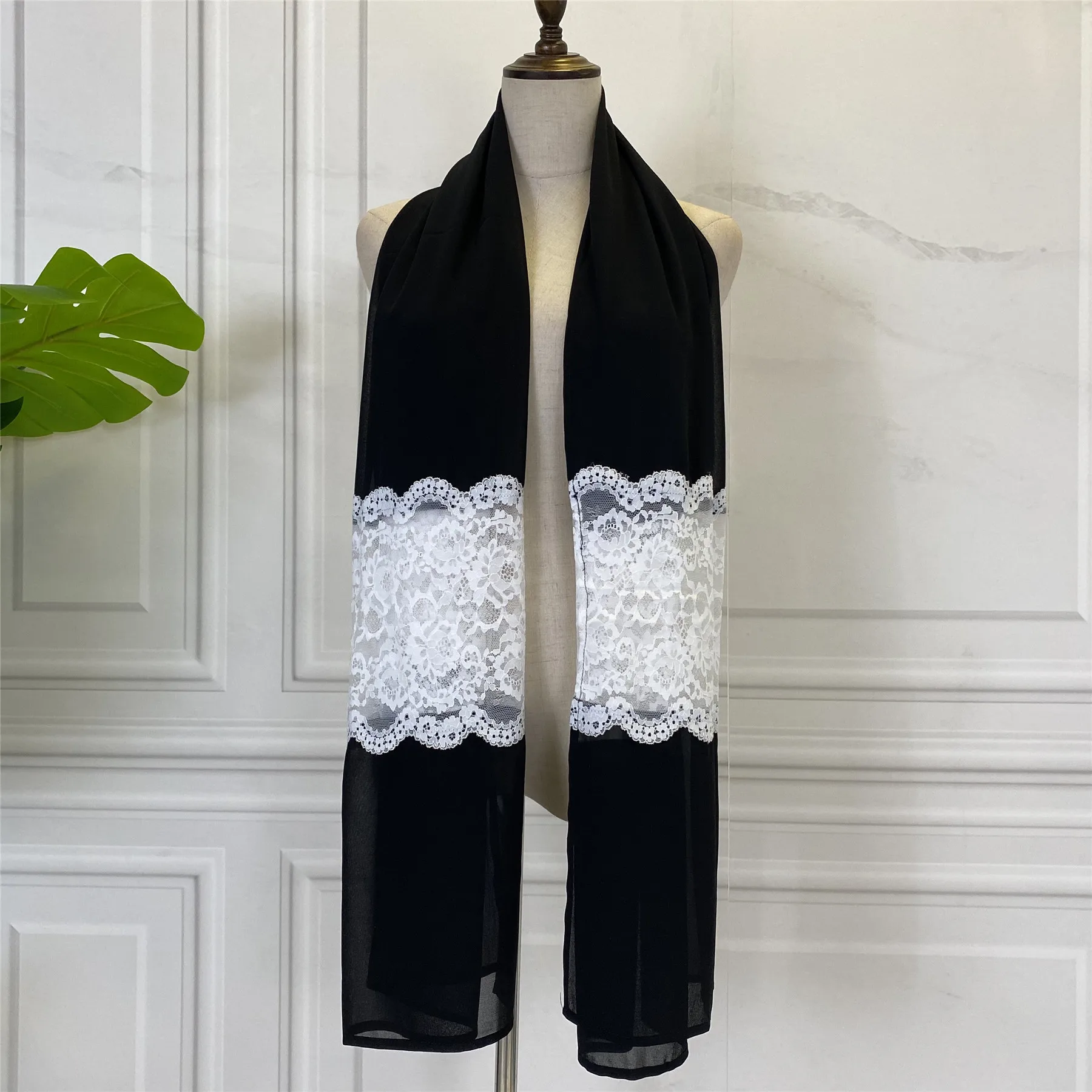 Eid Hijab Scarf for Women Khimar Turban Islam Lace Patchwork Headscarf Muslim Clothes Caftan Marocain Hijab Femme Musulman Abaya
Eid Hijab Scarf for Women Khimar Turban Islam Lace Patchwork Headscarf Muslim Clothes Caftan Marocain Hijab Femme Musulman Abaya