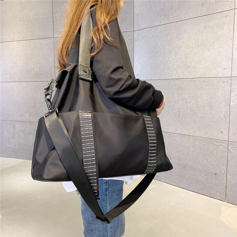 Luxury Women's Large Travel Bags Totes Black Ladies Handle Bag Female One-shoulder Handbag Weekend Crossbody Messenger Bag New
Luxury Women's Large Travel Bags Totes Black Ladies Handle Bag Female One-shoulder Handbag Weekend Crossbody Messenger Bag New