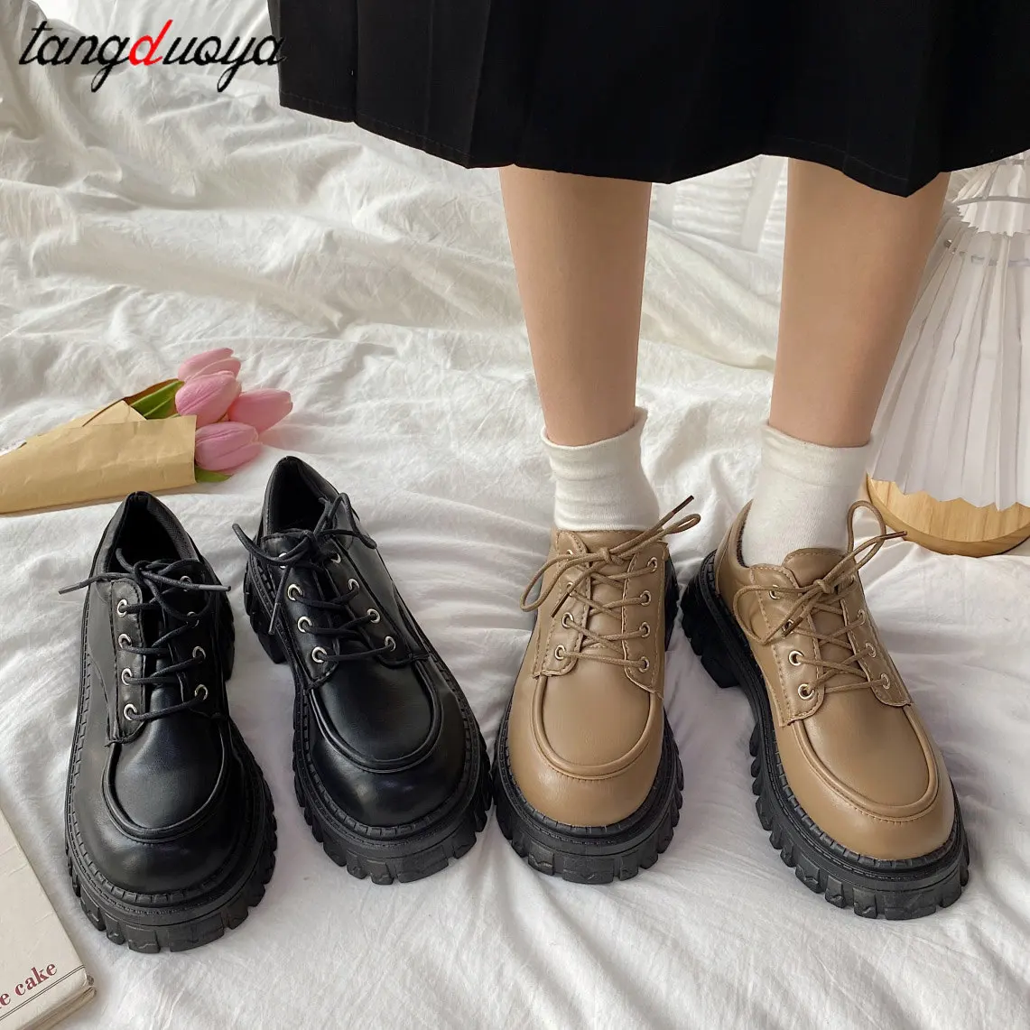 2021 British Black Shoes for Women Fashion Lace Up Women Casual Shoes Low Ladies Comfortable Leather Shoes Zapatillas Mujer
2021 British Black Shoes for Women Fashion Lace Up Women Casual Shoes Low Ladies Comfortable Leather Shoes Zapatillas Mujer