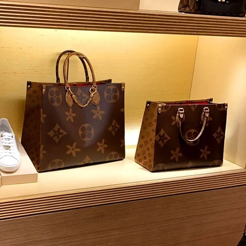 2021 New Leather Shoulder Bag Color Matching Large Flower Shopping Bag Handbag Fashion Portable Large Capacity Tote Women's Bag
2021 New Leather Shoulder Bag Color Matching Large Flower Shopping Bag Handbag Fashion Portable Large Capacity Tote Women's Bag