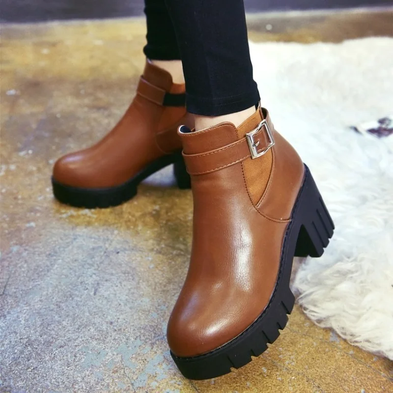 2021 New Sexy Round Toe High Heel Martin Boots Short Boots and Nude Boots Thick Heel Platform Women's Shoes
2021 New Sexy Round Toe High Heel Martin Boots Short Boots and Nude Boots Thick Heel Platform Women's Shoes