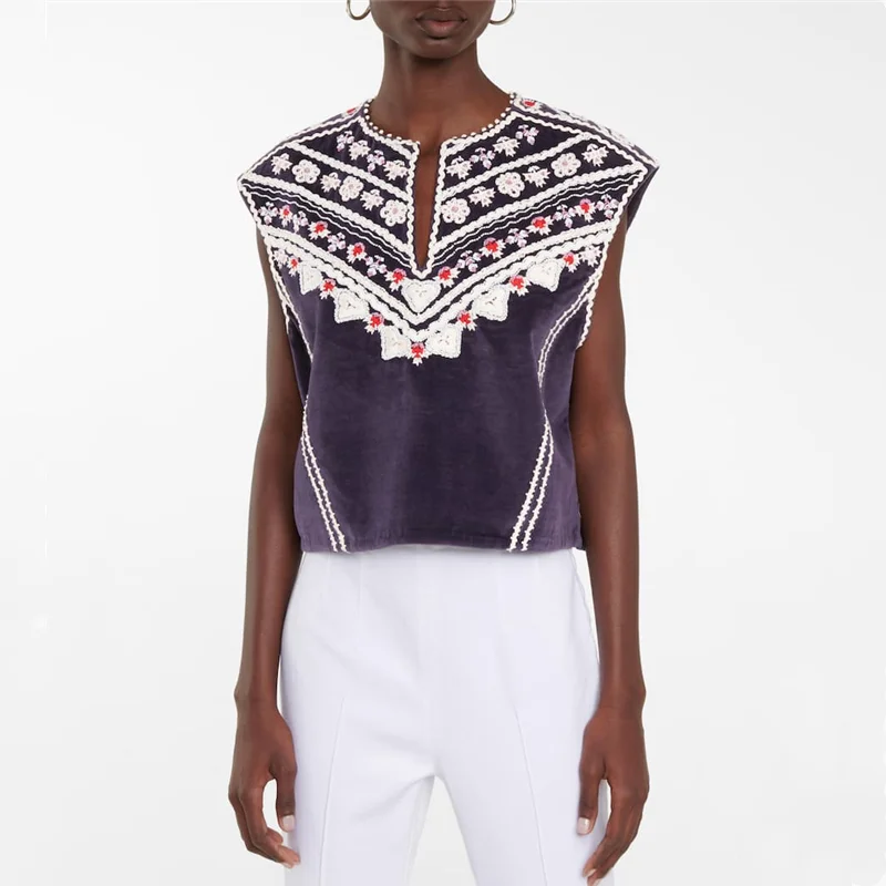 Women O-Neck Embroideried Sleeveless T-Shirt 2021 New Summer Fashion lady Vest Tee Tops
Women O-Neck Embroideried Sleeveless T-Shirt 2021 New Summer Fashion lady Vest Tee Tops
