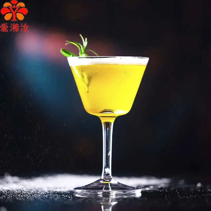 Aixiangru New Martini Glass Creative Cocktail Glass Japanese Cocktail Glass Tall Glass Personality Tasting 120ML
Aixiangru New Martini Glass Creative Cocktail Glass Japanese Cocktail Glass Tall Glass Personality Tasting 120ML
