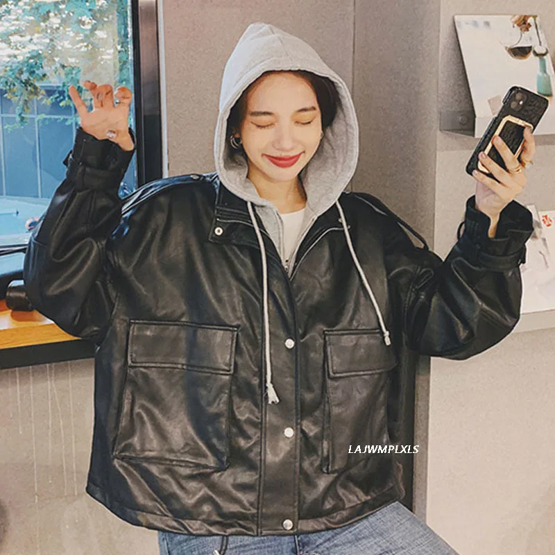 Spring Autumn 2021 Street Fake two Pu Leather Jacket Oversized Design MotoBike BF Vintage Retro Women Female Coat
Spring Autumn 2021 Street Fake two Pu Leather Jacket Oversized Design MotoBike BF Vintage Retro Women Female Coat
