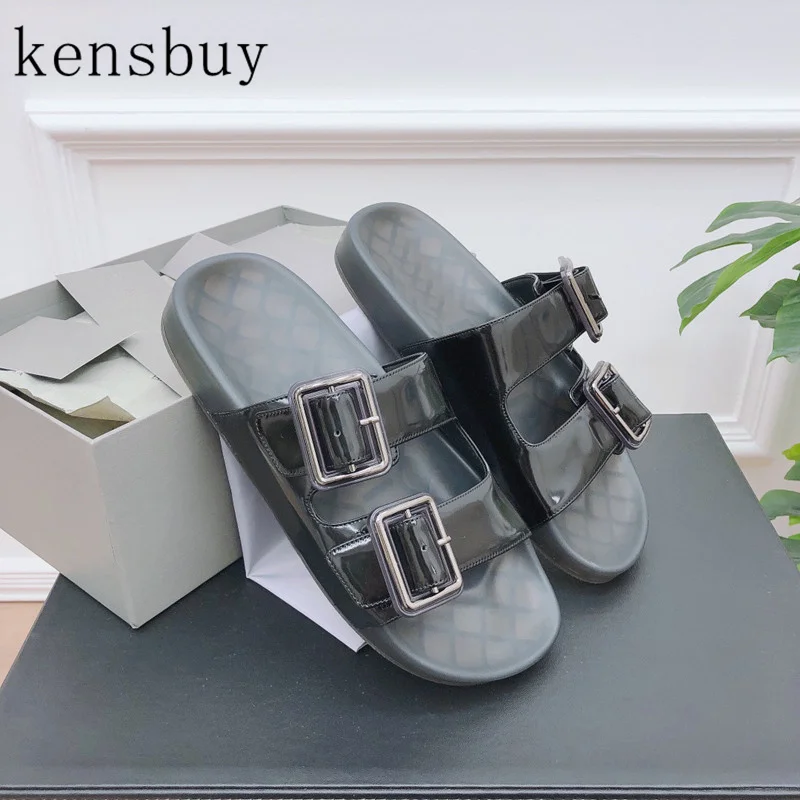 2021 Fashion Jelly Color Flat Slippers Summer Genuine Leather Lesure Belt Buckle Crystal Birkenstock Shoes Outdoor Solid Slipper
2021 Fashion Jelly Color Flat Slippers Summer Genuine Leather Lesure Belt Buckle Crystal Birkenstock Shoes Outdoor Solid Slipper