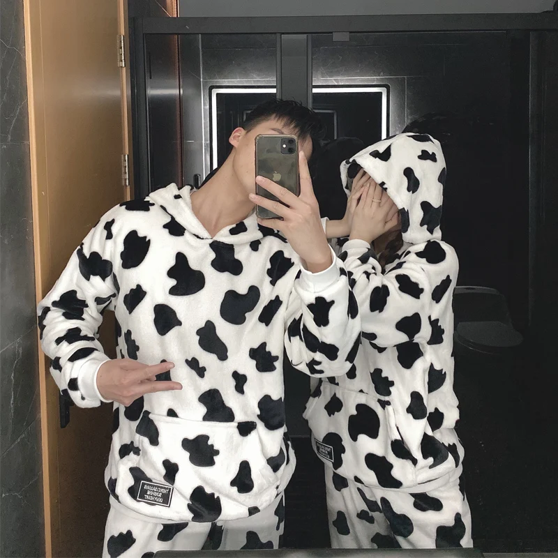 2021 Winter Couple Long Sleeve Hooded Thick Warm Flannel Pajama Sets Men Cute Cartoon Cow Coral Velvet Sleepwear Women Homewear
2021 Winter Couple Long Sleeve Hooded Thick Warm Flannel Pajama Sets Men Cute Cartoon Cow Coral Velvet Sleepwear Women Homewear