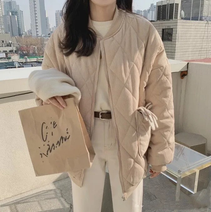 New Autumn Winter Women thick Jackets V-neck Puffer Corduroy Parkas High-Quality Warm Oversize Vintage Wild Coat
New Autumn Winter Women thick Jackets V-neck Puffer Corduroy Parkas High-Quality Warm Oversize Vintage Wild Coat