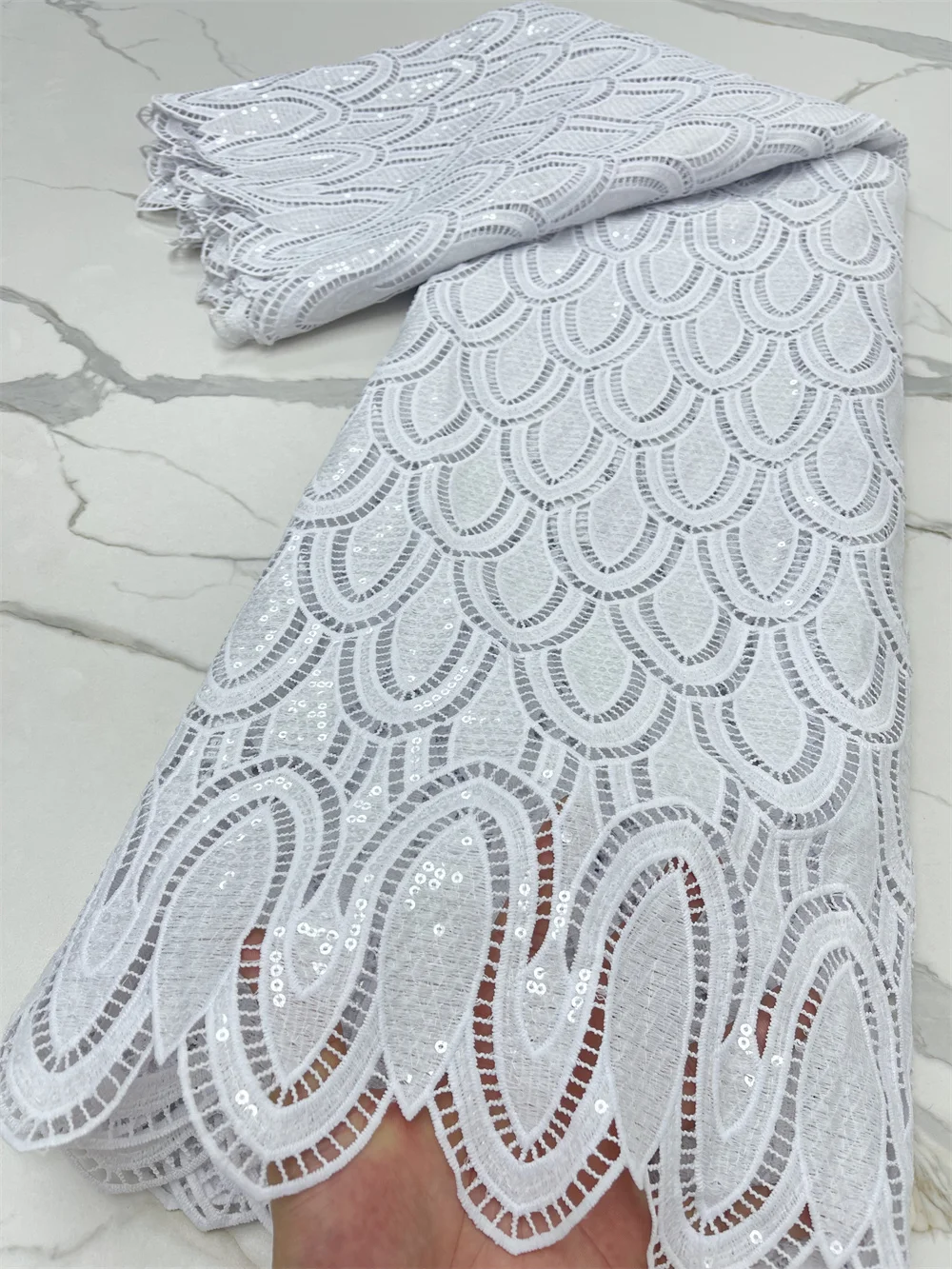 White African Lace Fabric 2021 High Quality Embroidered Sequins Guipure French Nigerian Lace Fabric For Wedding Dress 4295B
White African Lace Fabric 2021 High Quality Embroidered Sequins Guipure French Nigerian Lace Fabric For Wedding Dress 4295B