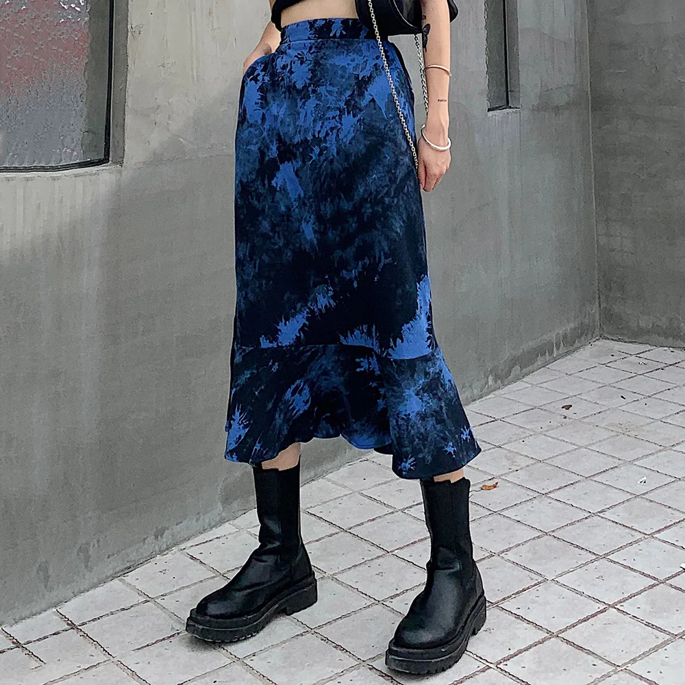 Summer Tie Dye Blue Skirt Block Midi Cool Girl Streetwear Gothic Black Ruffle Mermaid High Waisted Women Casual Skirts 2021
Summer Tie Dye Blue Skirt Block Midi Cool Girl Streetwear Gothic Black Ruffle Mermaid High Waisted Women Casual Skirts 2021