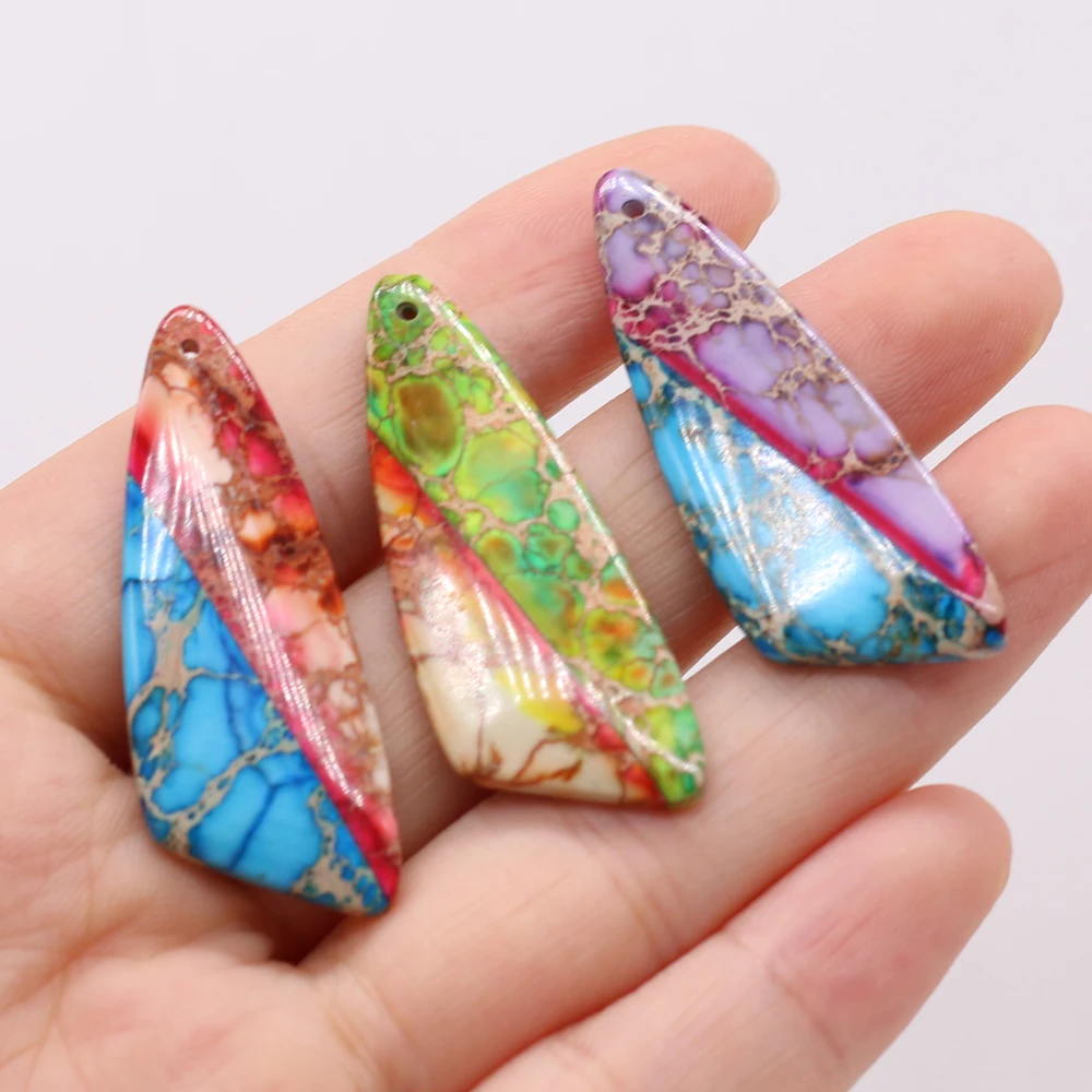 Natural Semi-precious Stone Emperor Stone Irregular Pendant 16x40mm for Jewelry Making Necklaces Gift
Natural Semi-precious Stone Emperor Stone Irregular Pendant 16x40mm for Jewelry Making Necklaces Gift