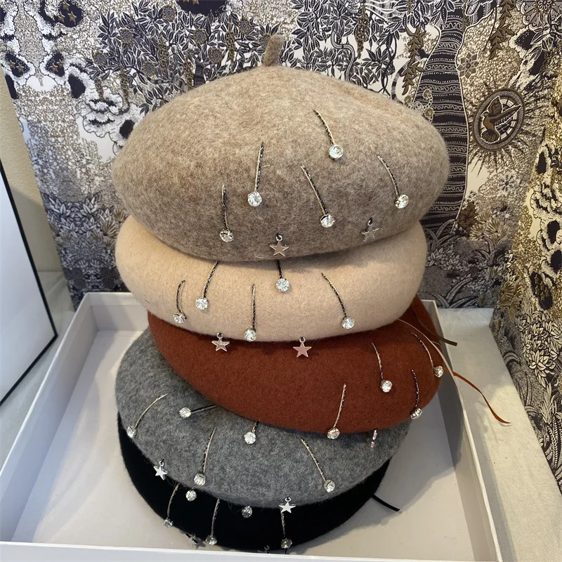 New arrive Fashion star rhinestone Beret wool winter warm painter hat retro sweet lovely pumpkin hats street casual gentel woman
New arrive Fashion star rhinestone Beret wool winter warm painter hat retro sweet lovely pumpkin hats street casual gentel woman