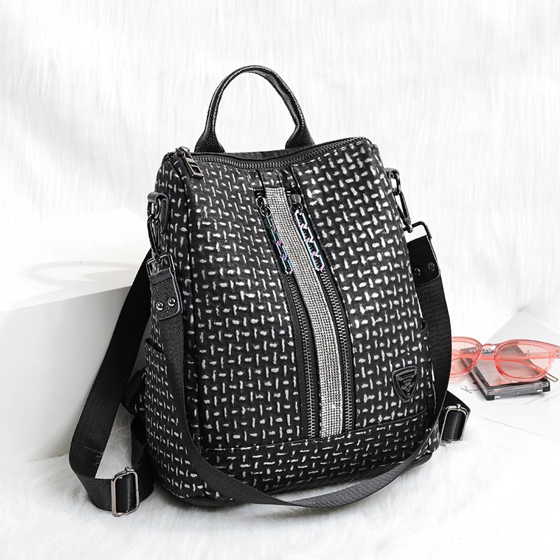 Genuine Leather Both Shoulders Backpack School Bags For Teenage Girls Trend V Form Women Backpack Anti Theft Sac A Dos Mochila
Genuine Leather Both Shoulders Backpack School Bags For Teenage Girls Trend V Form Women Backpack Anti Theft Sac A Dos Mochila