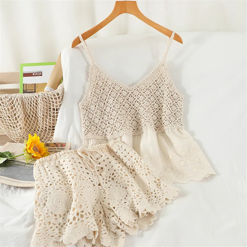Summer Holiday Beach 2 Piece Set Women Sexy Hollow Out Crochet Tank Top Two Piece Shorts Set Boho Clothes
Summer Holiday Beach 2 Piece Set Women Sexy Hollow Out Crochet Tank Top Two Piece Shorts Set Boho Clothes