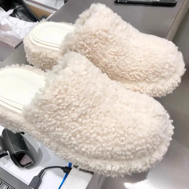2021 New Winter Cotton Slippers Fur Slides Home Plush Slippers Warm Fluffy Non-Slip Women's Home Cotton Slippers Zapatillas
2021 New Winter Cotton Slippers Fur Slides Home Plush Slippers Warm Fluffy Non-Slip Women's Home Cotton Slippers Zapatillas