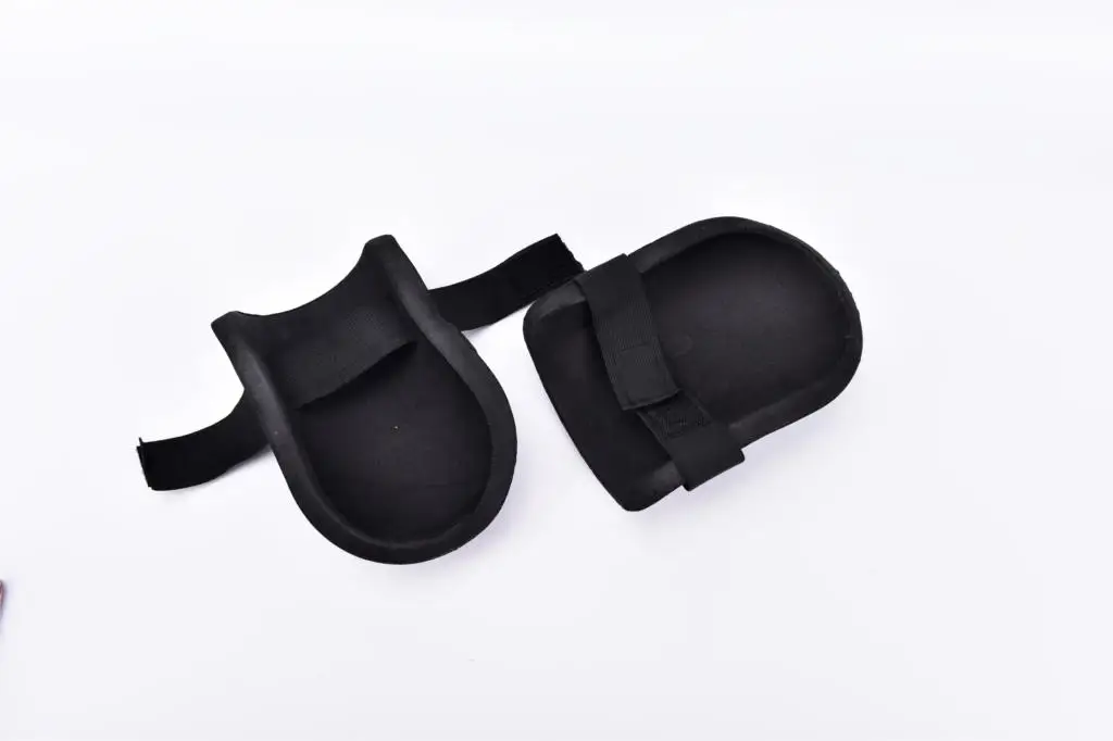 NEW 1 Pair of Soft Foam Knee Pads Protectors Cushion Sports Work Guard Gardening Builder Sports Accessories
NEW 1 Pair of Soft Foam Knee Pads Protectors Cushion Sports Work Guard Gardening Builder Sports Accessories