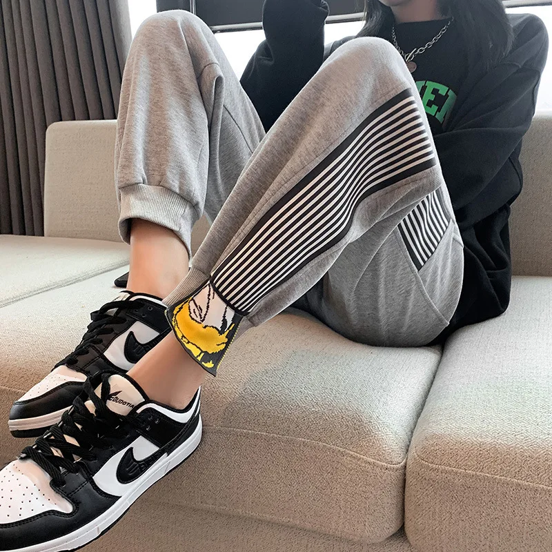 Sweatpants women's autumn new style Korean students high waist casual harem pants loose wild wide-leg cartoon footwear pants
Sweatpants women's autumn new style Korean students high waist casual harem pants loose wild wide-leg cartoon footwear pants