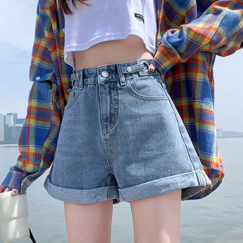 Jeans and shorts women's 2021 summer new high waist slim Korean loose wide leg pants versatile A-line pants thin
Jeans and shorts women's 2021 summer new high waist slim Korean loose wide leg pants versatile A-line pants thin