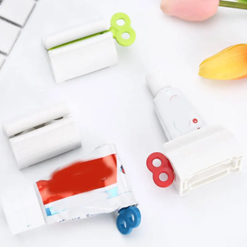 Toothpaste Tube Squeezer Rolling Toothpaste Device Dispenser Holder Plastic Facial Cleanser Squeezer Press Bathroom Accessories
Toothpaste Tube Squeezer Rolling Toothpaste Device Dispenser Holder Plastic Facial Cleanser Squeezer Press Bathroom Accessories