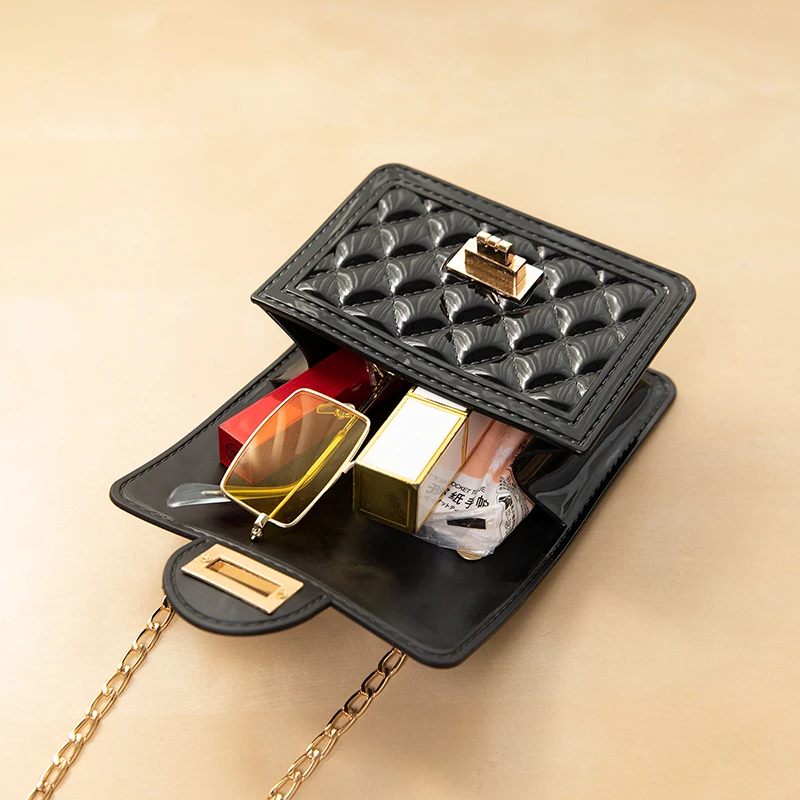 Ladies Jelly Small Square Bag Casual Mini Pearl Clutch Bag Woman 2021 New Fashion Shoulder Messenger Diamond Chain Bags Women
Ladies Jelly Small Square Bag Casual Mini Pearl Clutch Bag Woman 2021 New Fashion Shoulder Messenger Diamond Chain Bags Women