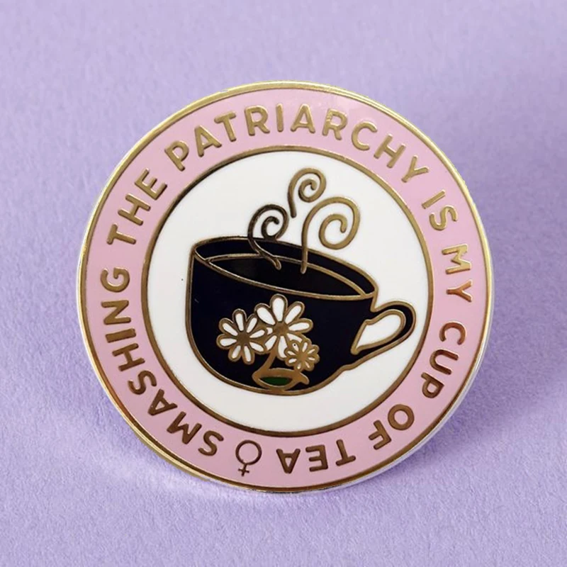 Брошь Феминистская Smashing The Patriarchy My Cup Of Tea, металлические эмалированные значки, броши на лацкан, модные ювелирные аксессуары
Брошь Феминистская Smashing The Patriarchy My Cup Of Tea, металлические эмалированные значки, броши на лацкан, модные ювелирные аксессуары