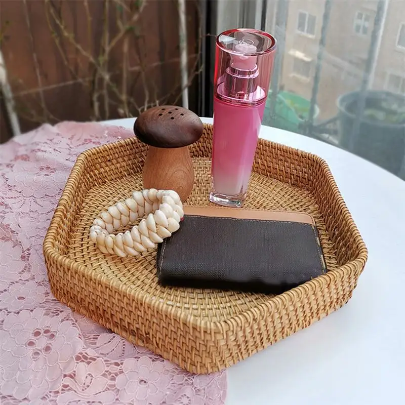 2PCS Rattan Woven Fruit Tray Hexagonal Handmade Wicker Storage Basket for Bread Fruit Snack Food Desktop Storage
2PCS Rattan Woven Fruit Tray Hexagonal Handmade Wicker Storage Basket for Bread Fruit Snack Food Desktop Storage