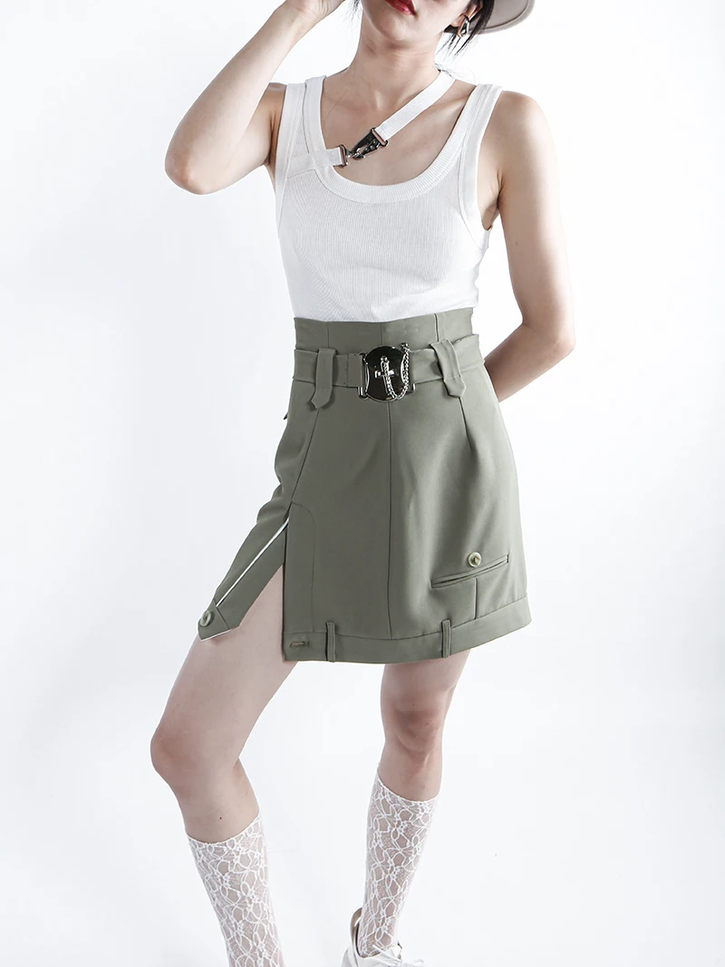 Metal Buckle Top Cotton Tanks Camis Breathable Bottoming Outside Wear Fashion New 2021 Halter Tops Tees Women's Clothing 
Metal Buckle Top Cotton Tanks Camis Breathable Bottoming Outside Wear Fashion New 2021 Halter Tops Tees Women's Clothing