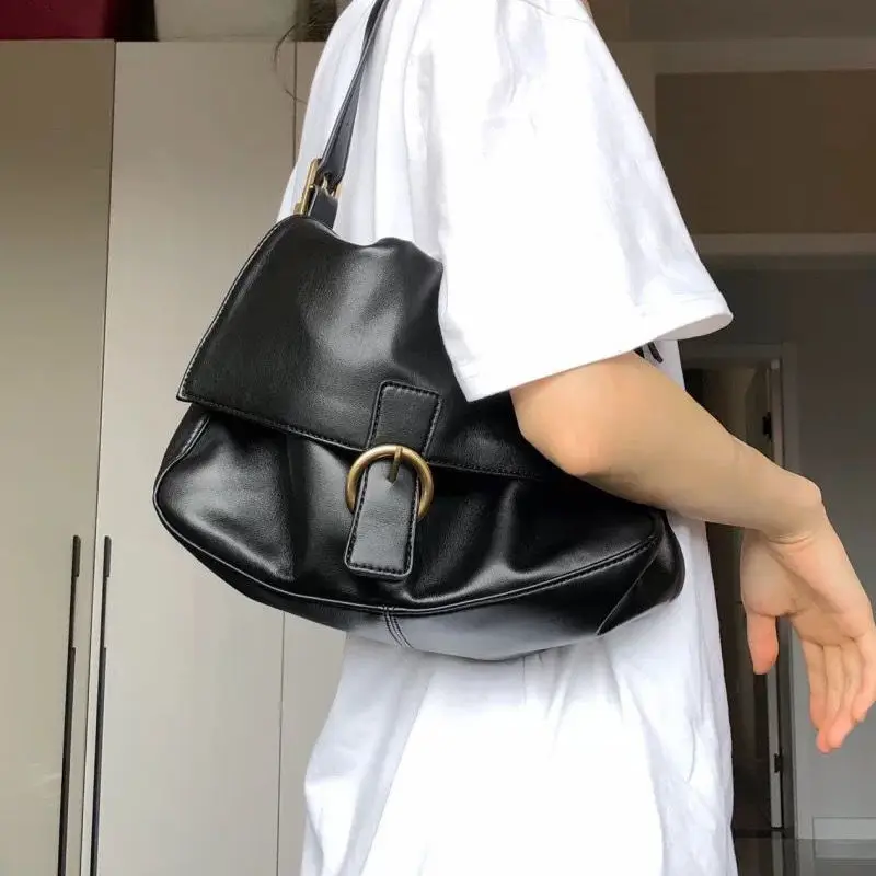 Women Black Handbags Pure Soft Pu Leather Baguette Bag Large OL Women Underarm Casual Shoulder Buckle Bag
Women Black Handbags Pure Soft Pu Leather Baguette Bag Large OL Women Underarm Casual Shoulder Buckle Bag