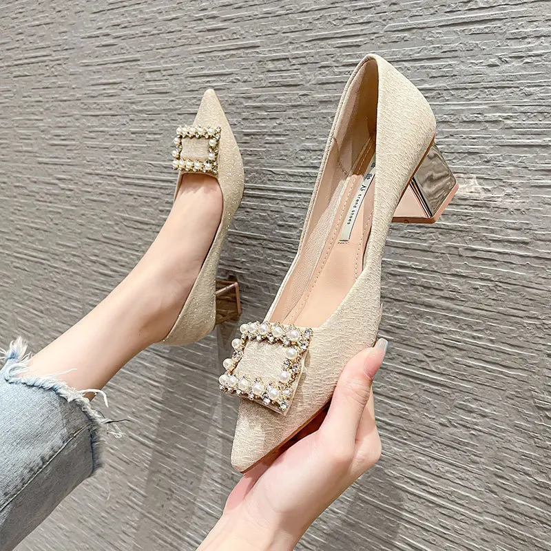 autumn new vinegar with rhinestone square buckle single shoes women black high heels mid-heel professional soft-soled work shoes
autumn new vinegar with rhinestone square buckle single shoes women black high heels mid-heel professional soft-soled work shoes