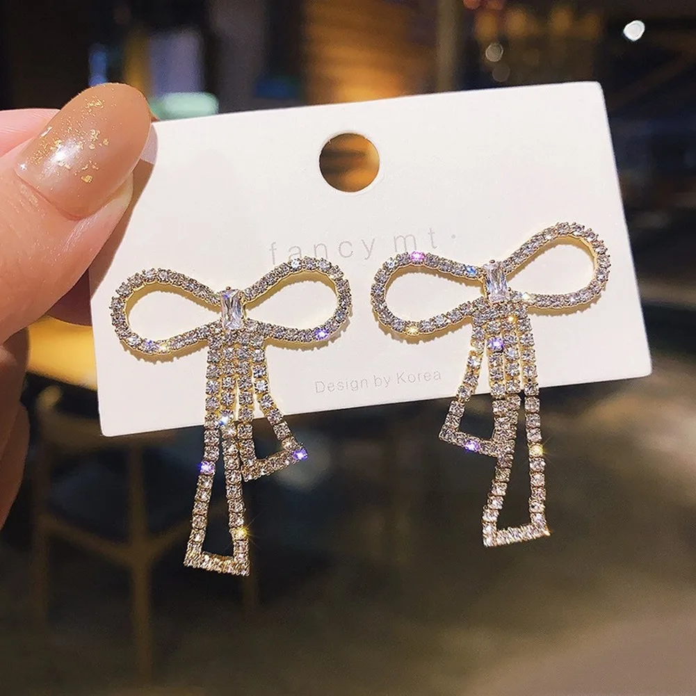 35 Style Earrings For Women Korean Temperament Wild Geometric Round Copper Alloy Opal Pearl Zircon Earrings Fashion Jewelry 2020
35 Style Earrings For Women Korean Temperament Wild Geometric Round Copper Alloy Opal Pearl Zircon Earrings Fashion Jewelry 2020