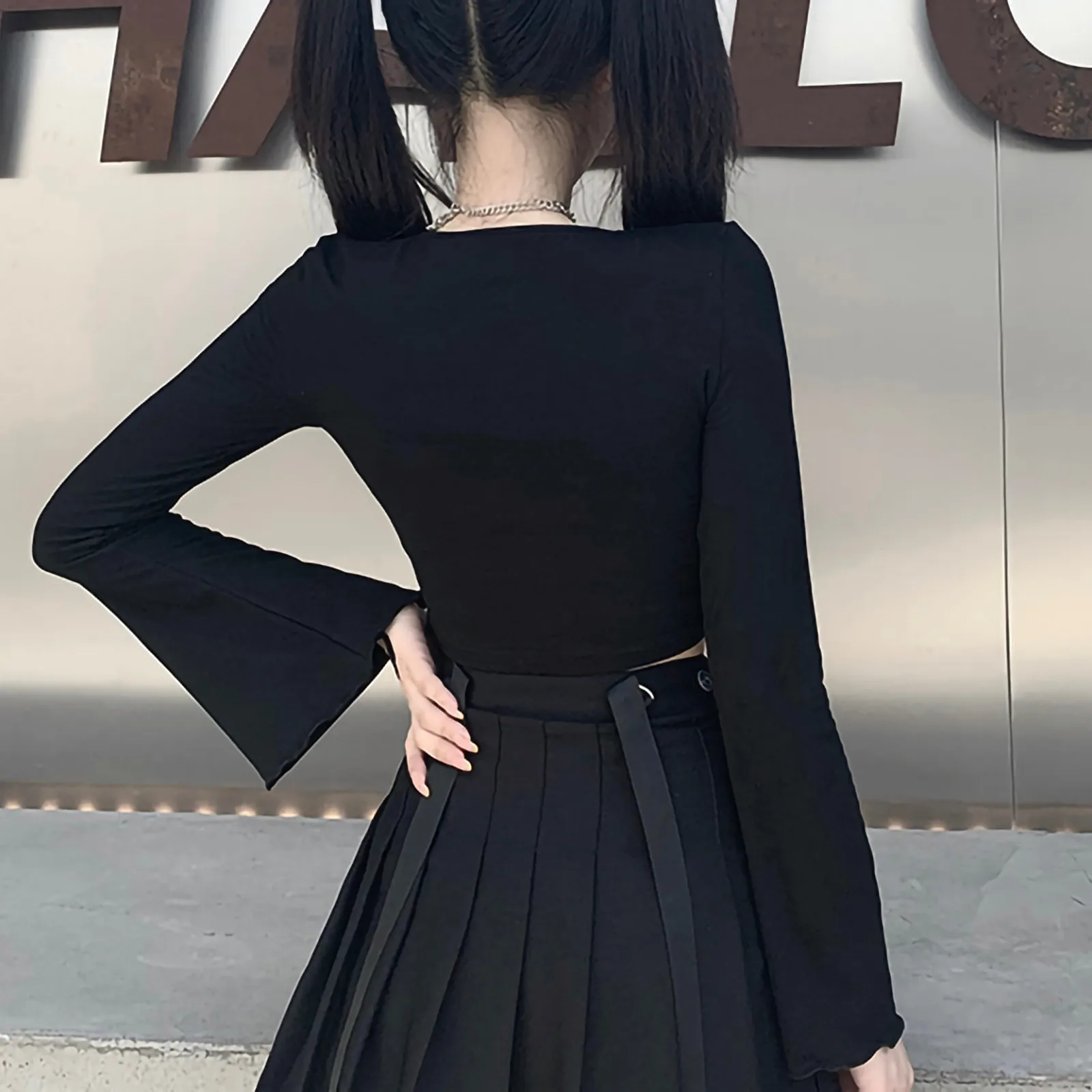 2021 T Shirt Women Ropa Mujer Bind Womens Tops Gothic Slim Chain Solid Color Long Sleeve Blouse Vetement Femme
2021 T Shirt Women Ropa Mujer Bind Womens Tops Gothic Slim Chain Solid Color Long Sleeve Blouse Vetement Femme