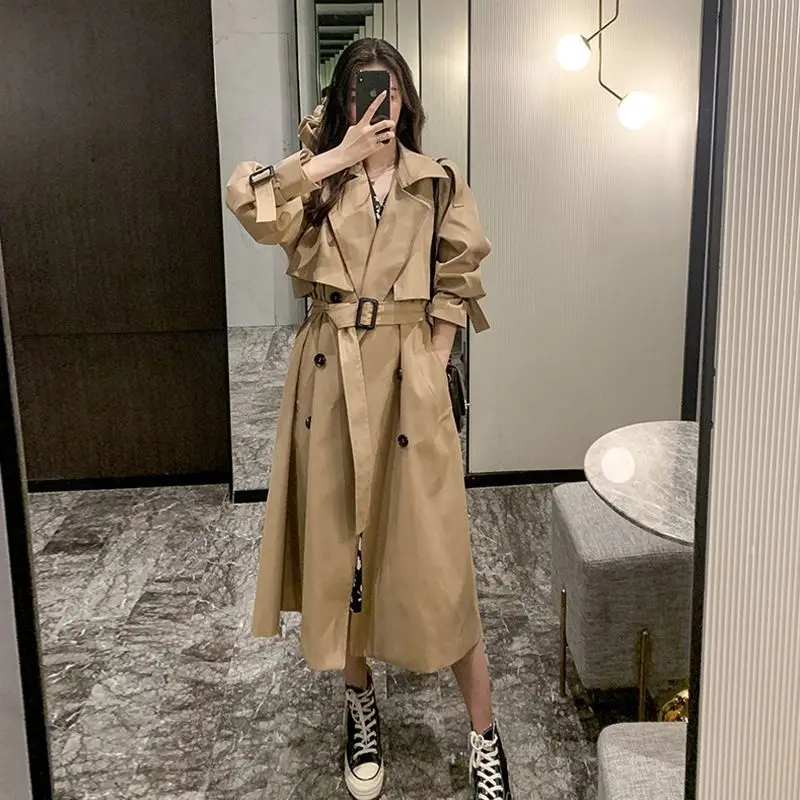 Chic Women Trench Coat Casual Women's Long Outerwear Loose Overcoat with Belt Fashion Double-breasted Windbreaker Femme Y437
Chic Women Trench Coat Casual Women's Long Outerwear Loose Overcoat with Belt Fashion Double-breasted Windbreaker Femme Y437