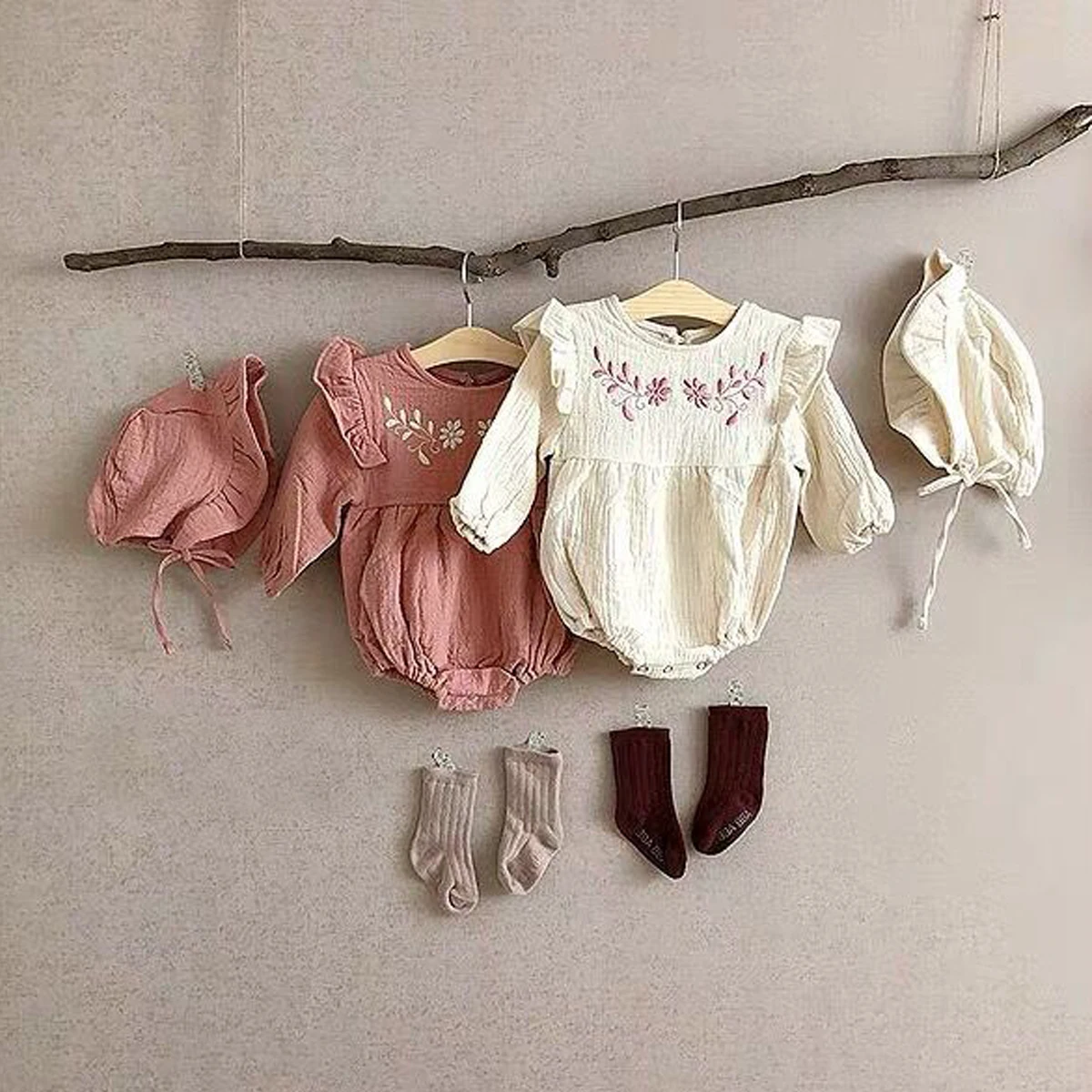 2PCS Newborn Baby Girl Romper Baby Spring Autumn Cute Clothing Cotton Linen Clothes Ruffle Romper Embroidery Jumpsuit Hat Outfit
2PCS Newborn Baby Girl Romper Baby Spring Autumn Cute Clothing Cotton Linen Clothes Ruffle Romper Embroidery Jumpsuit Hat Outfit