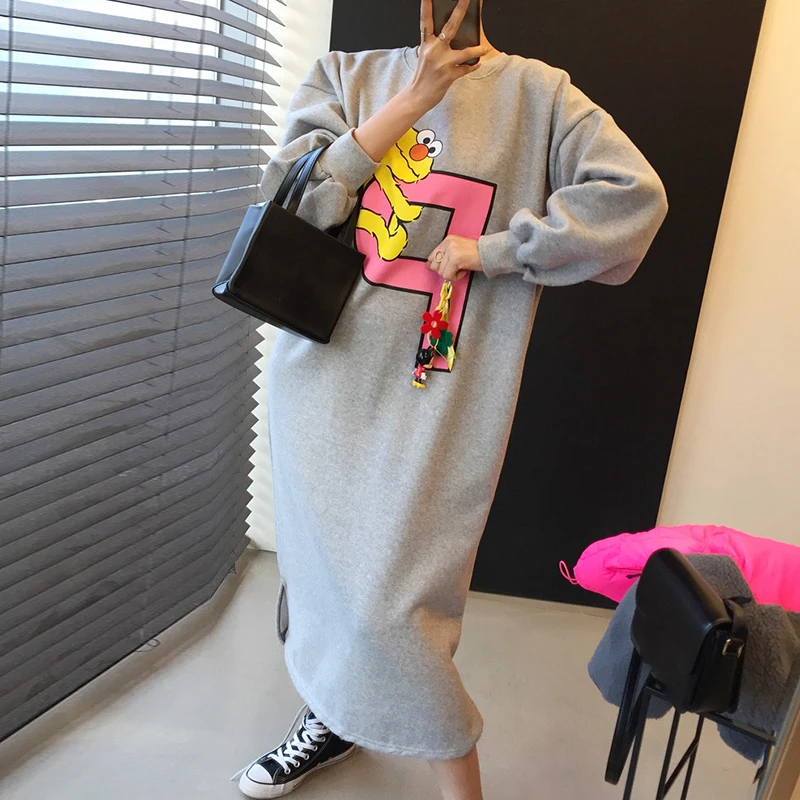Women's dress Korean young languid children's fun cartoon loose casual Plush long sleeve sweater style dress for women
Women's dress Korean young languid children's fun cartoon loose casual Plush long sleeve sweater style dress for women