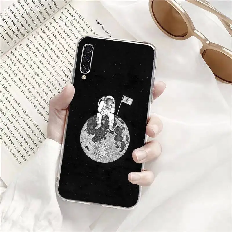 Funny cute astronaut Phone Case Transparent for Samsung s9 s10 s20 Huawei honor P20 P30 P40 xiaomi note mi 8 9 pro lite plus
Funny cute astronaut Phone Case Transparent for Samsung s9 s10 s20 Huawei honor P20 P30 P40 xiaomi note mi 8 9 pro lite plus