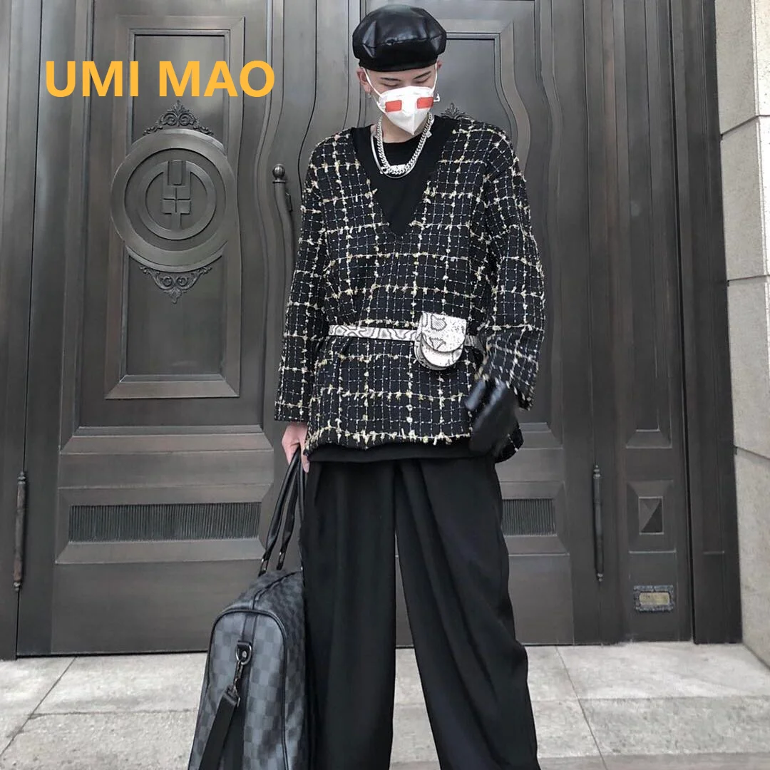 UMI MAO Dark Style Personality Shiny Tweed Plaid V-neck Pullover Trendy Men's Loose Hip-hop Jacket Men Streetwear Clothes Y2K
UMI MAO Dark Style Personality Shiny Tweed Plaid V-neck Pullover Trendy Men's Loose Hip-hop Jacket Men Streetwear Clothes Y2K