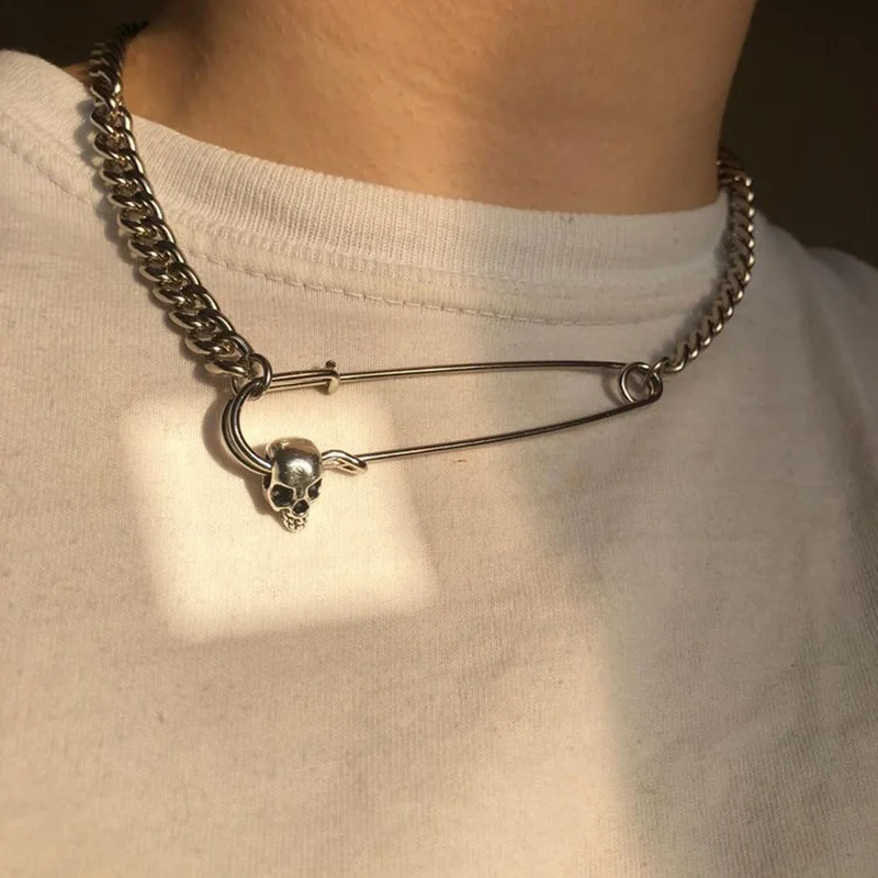 Hiphop Rock Vintage Metal Skull Head Choker Necklace Fashion Men Women Club Jewelry Punk Unique Skeleton Pin Pendant Necklaces
Hiphop Rock Vintage Metal Skull Head Choker Necklace Fashion Men Women Club Jewelry Punk Unique Skeleton Pin Pendant Necklaces