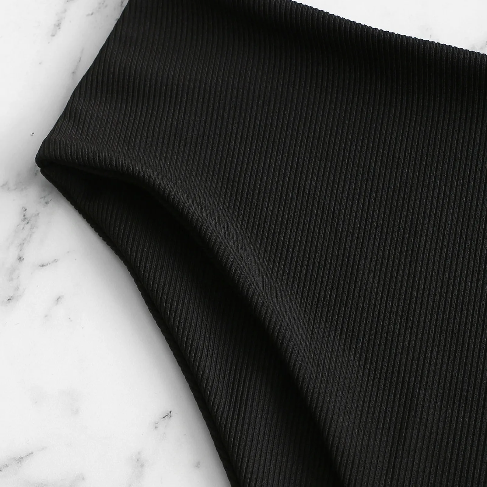 2021 New V neck High Waist Women Solid Two Piece Swimsuit Sexy Female High Cut Summer Bikini Sets trajes de bao mujer
2021 New V neck High Waist Women Solid Two Piece Swimsuit Sexy Female High Cut Summer Bikini Sets trajes de bao mujer